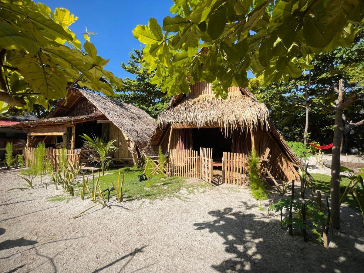 Tribal Huts Community Daanbantayan Exterior foto