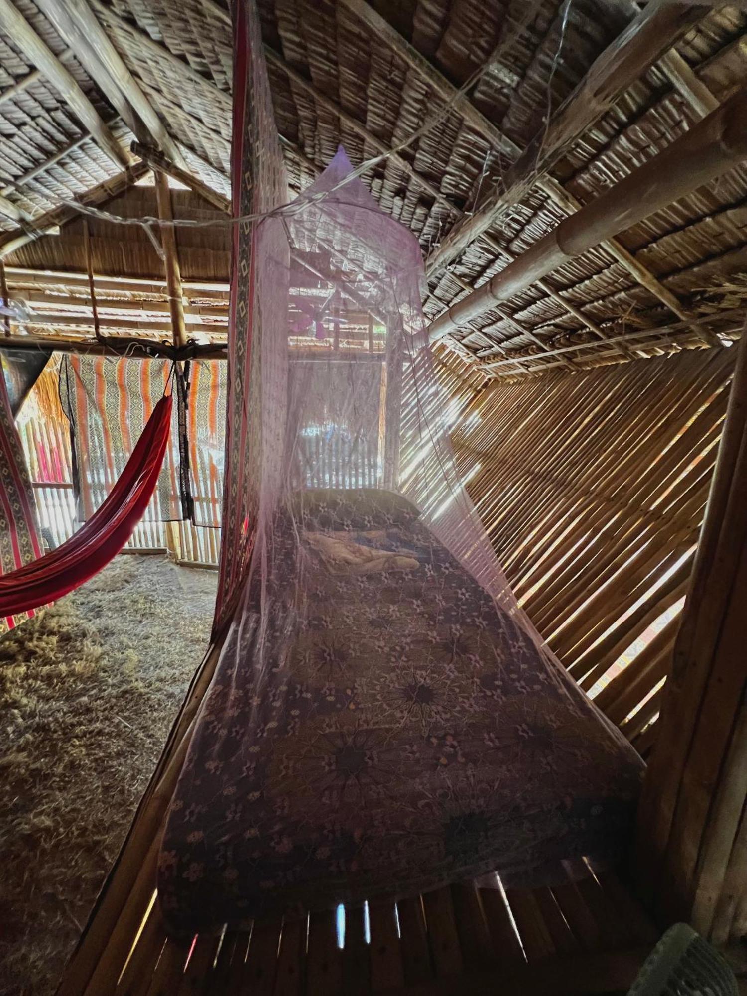 Tribal Huts Community Daanbantayan Quarto foto