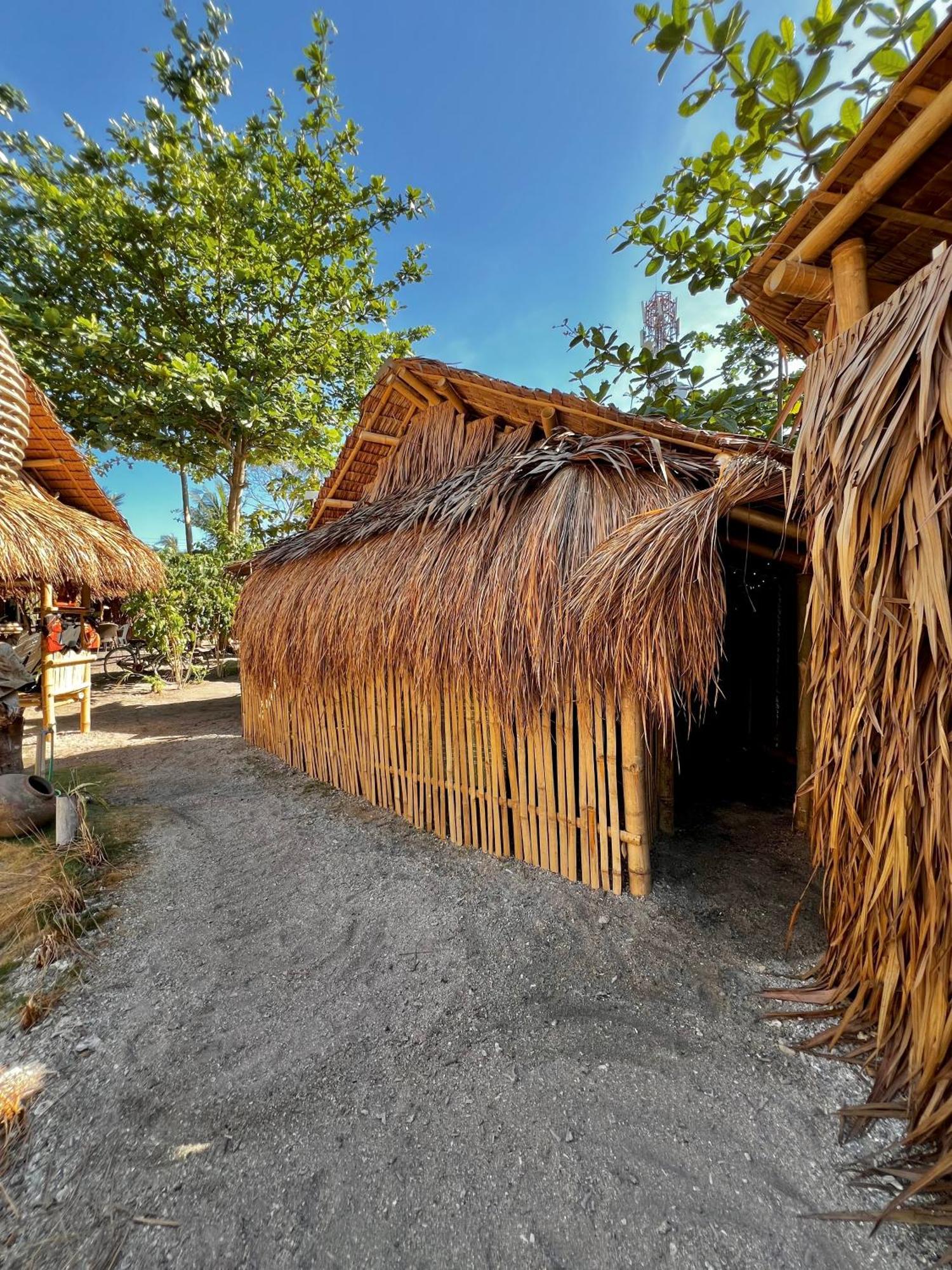 Tribal Huts Community Daanbantayan Exterior foto